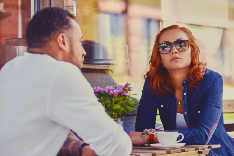 Test na asertywność: Czy Twoje granice są dziurawe? (Szybka autodiagnoza)