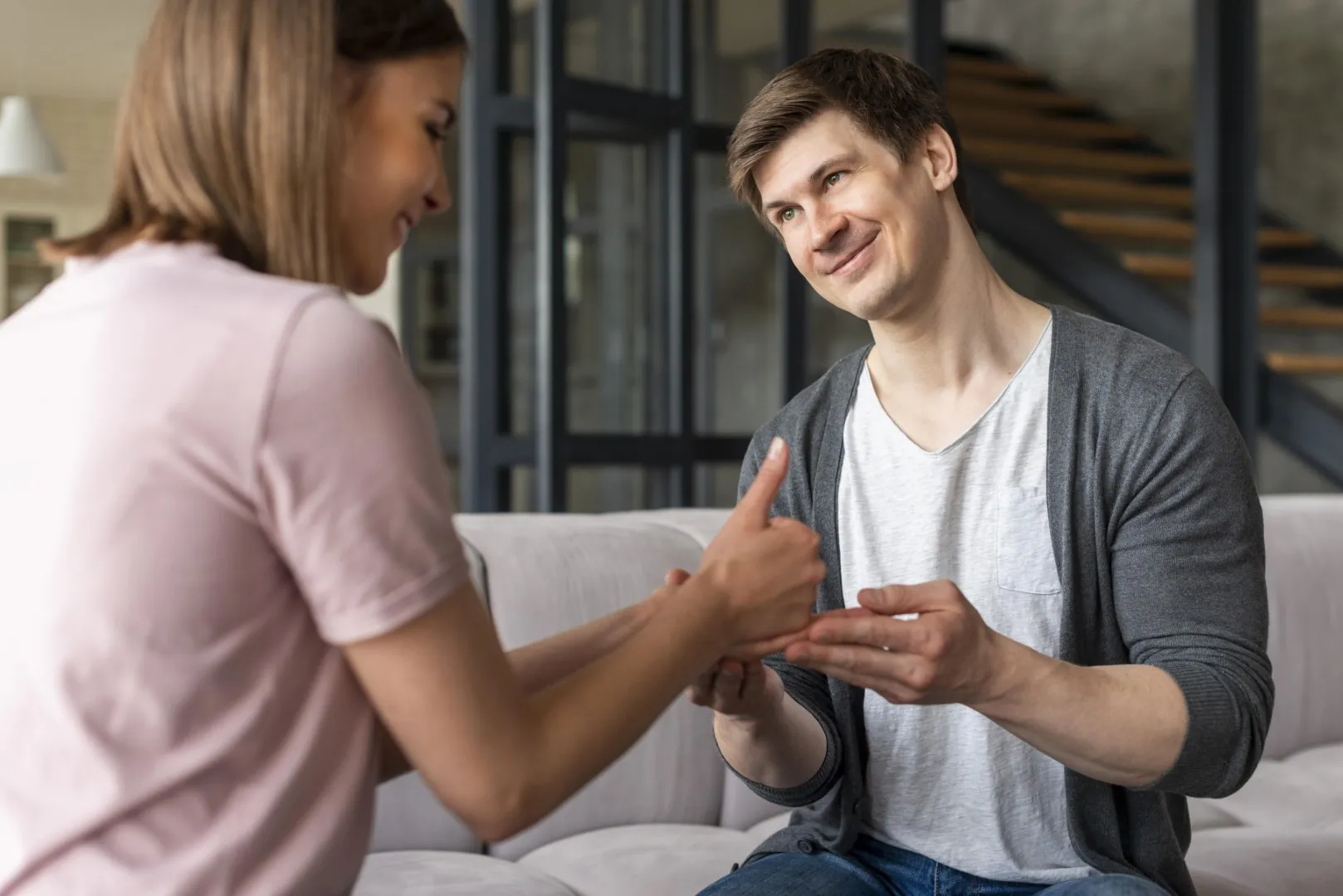 Trening Empatii: Jak Słuchać, żeby Inni Czuli się Słyszani